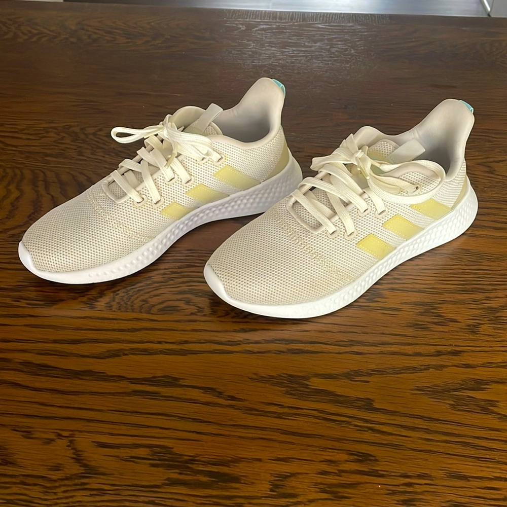 Adidas PrimeBlue Sneakers